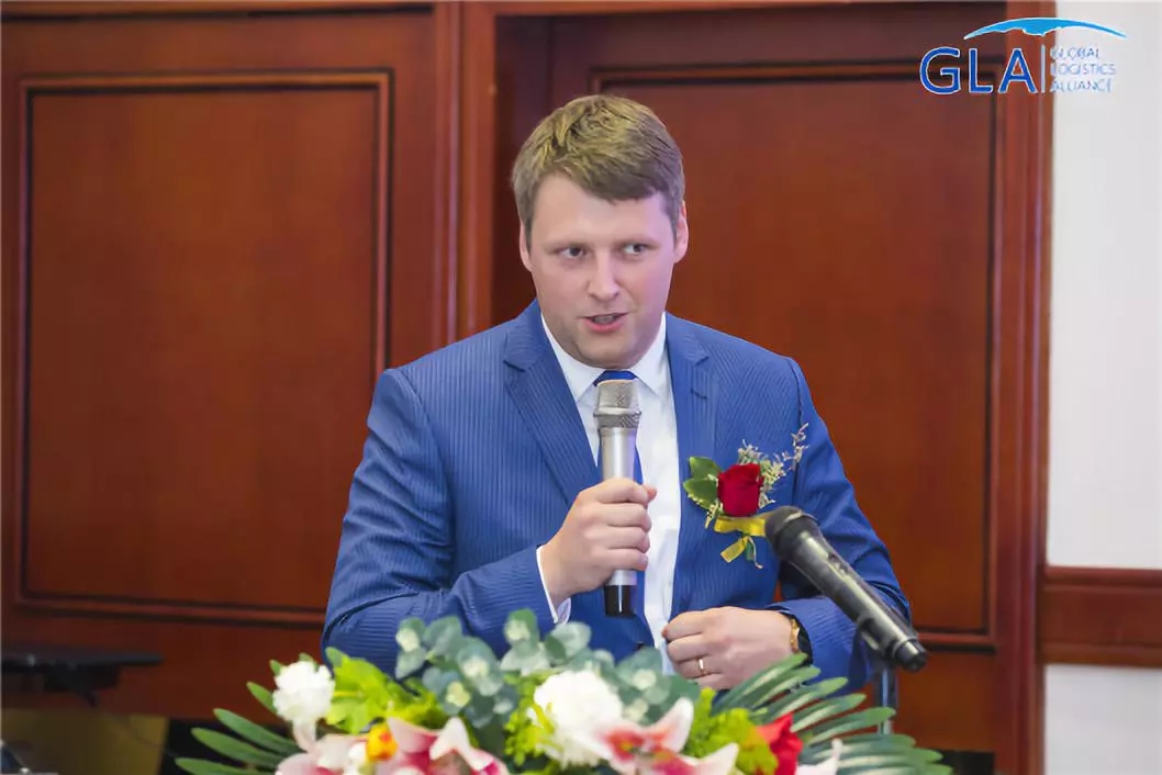 1530181162684091.jpg 6.webp.jpg